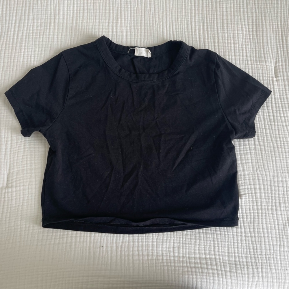 Cotton on black crop top